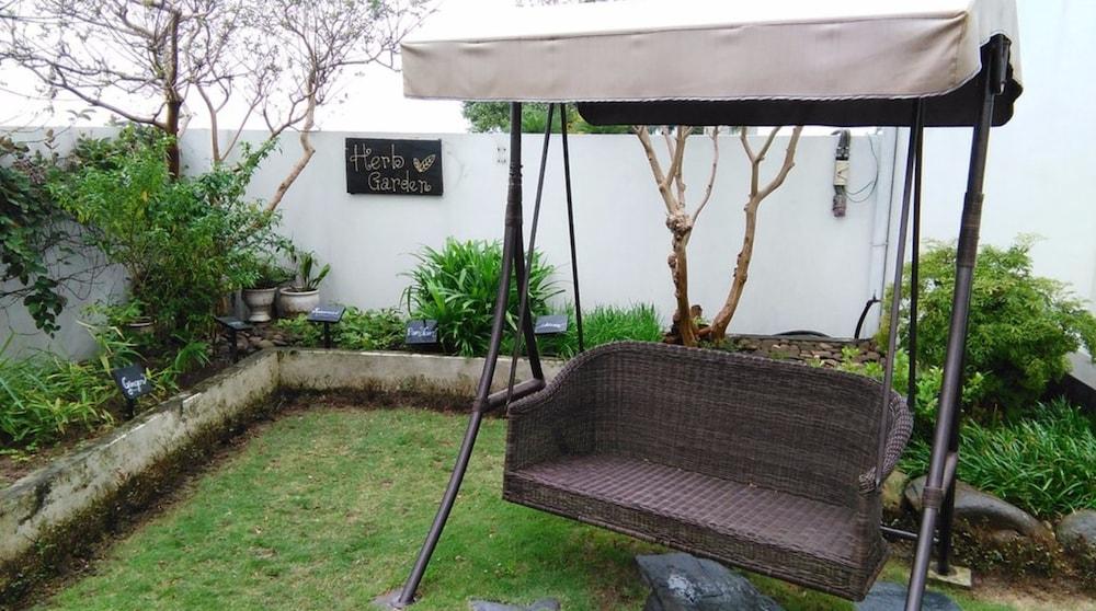 Somerset Hoa Binh Hanoi Esterno foto